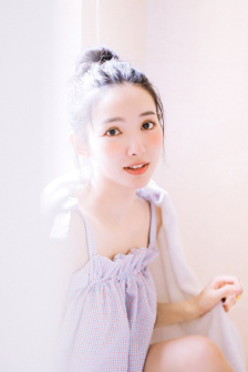 年轻女教师2